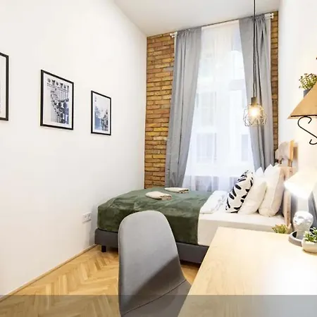 Cityscape Budget Blaha Loft Daire *