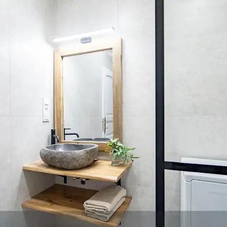 Cityscape Budget Blaha Loft Апартаменты Будапешт